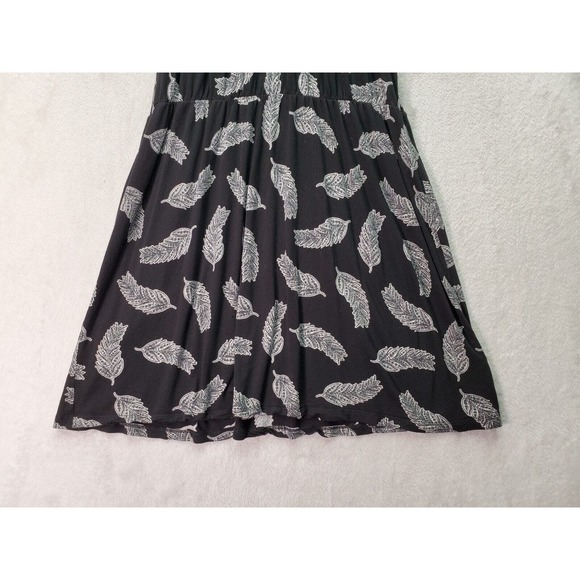 H&M Tank Dress Womens Medium Black Palm Leaf Viscose Sleeveless V Neck Pleated - Picture 3 of 7